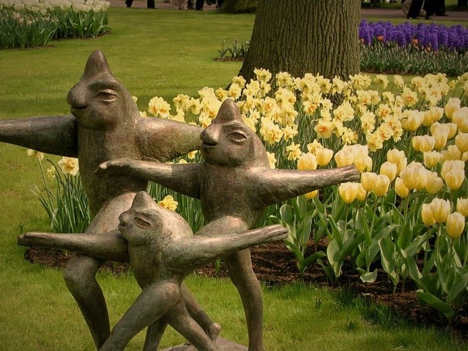 Скульптуры в парке Кекенхоф